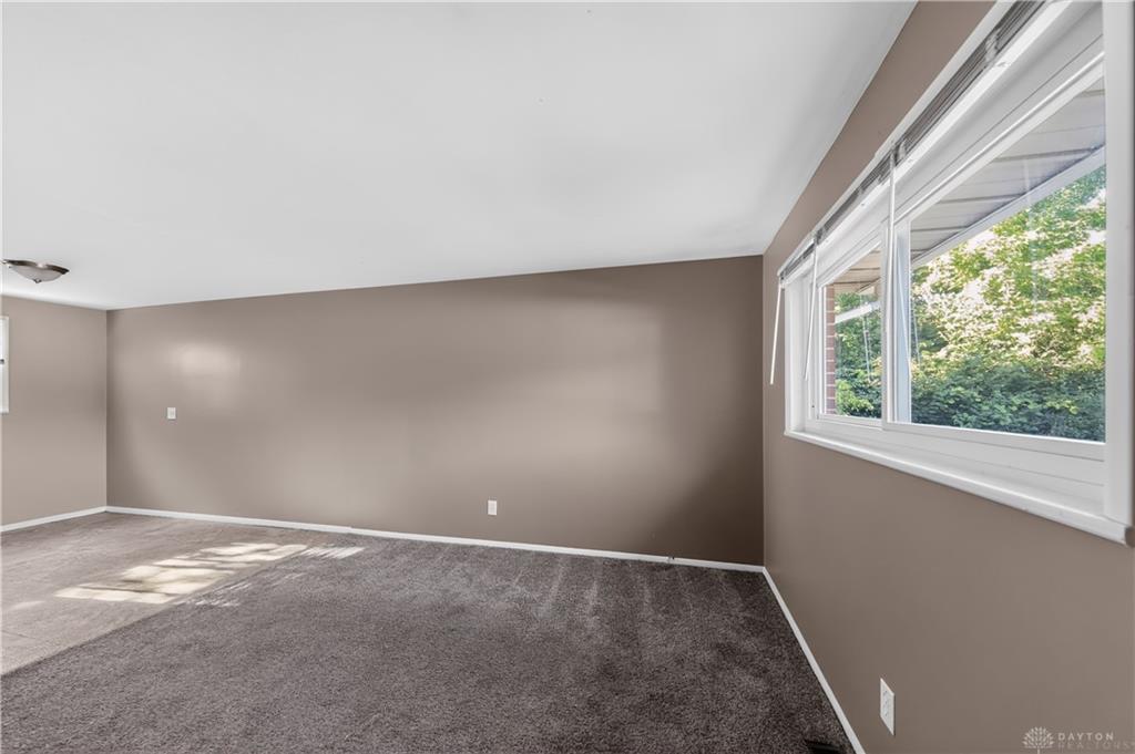 906 Miller Property Photo 35