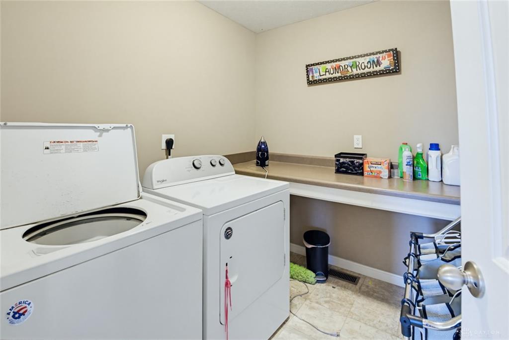 7485 Macaulay Property Photo 22
