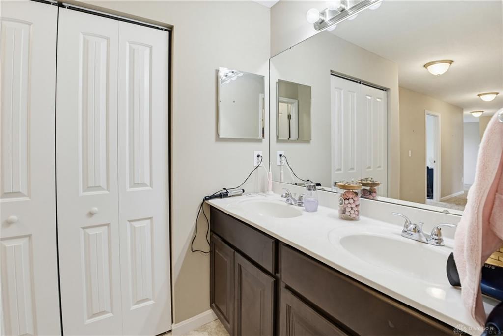 7485 Macaulay Property Photo 23