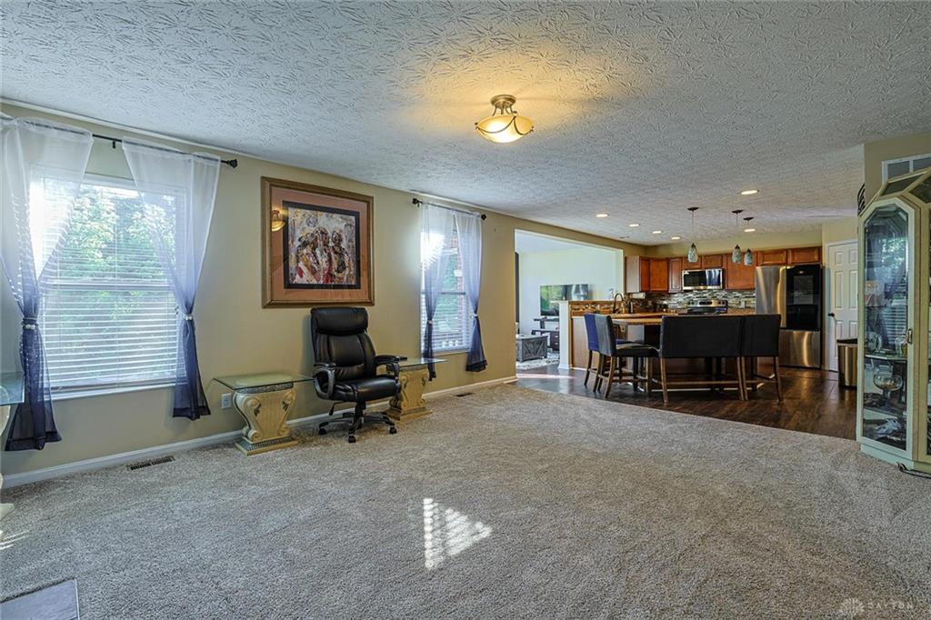 2032 Bridgewater Property Photo 10