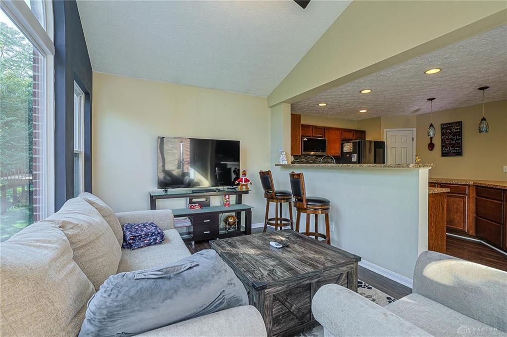 2032 Bridgewater Property Photo 15