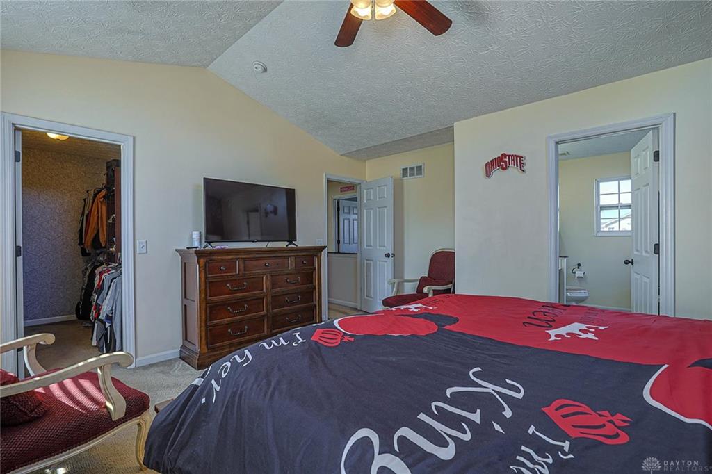 2032 Bridgewater Property Photo 26