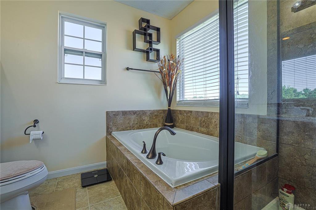 2032 Bridgewater Property Photo 29