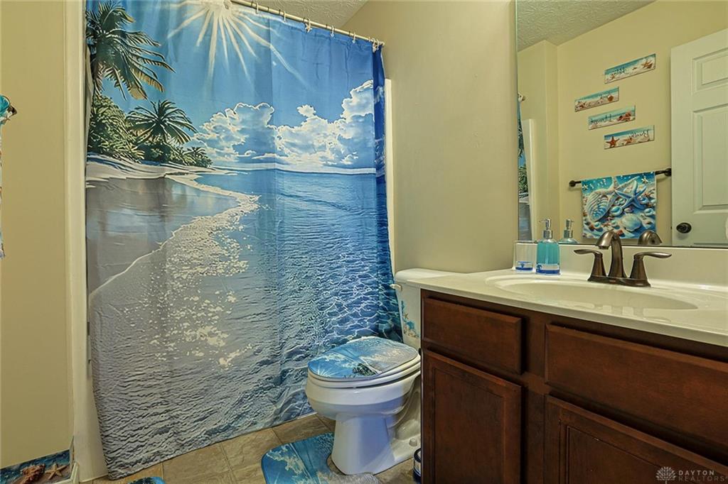 2032 Bridgewater Property Photo 35