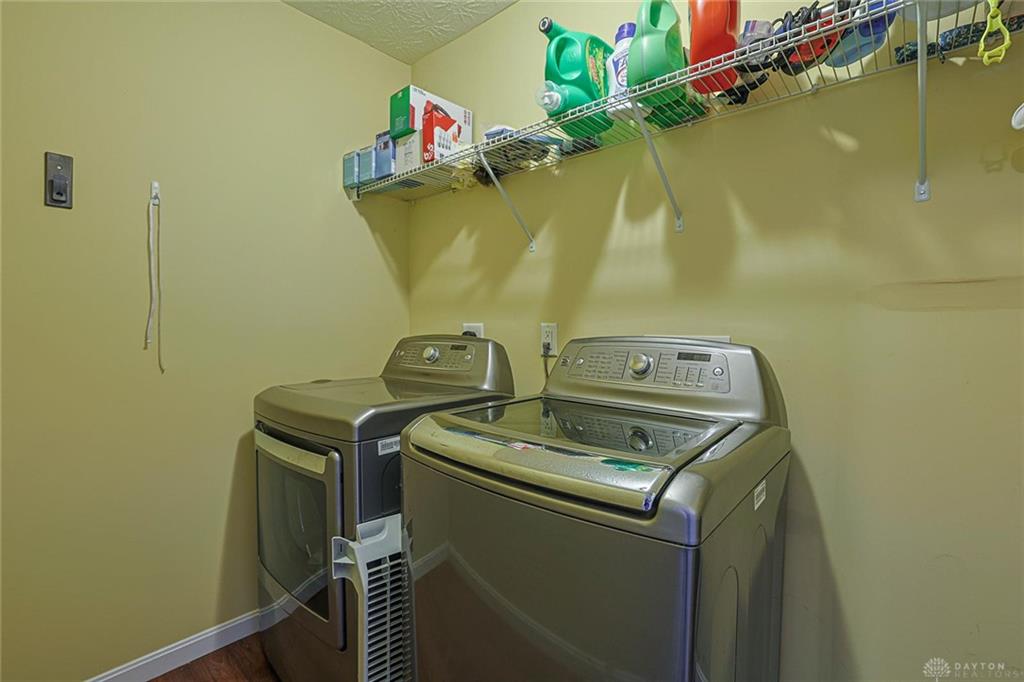 2032 Bridgewater Property Photo 37