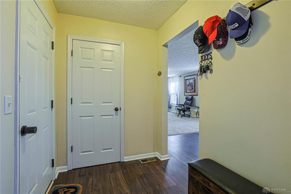 2032 Bridgewater Property Photo 38