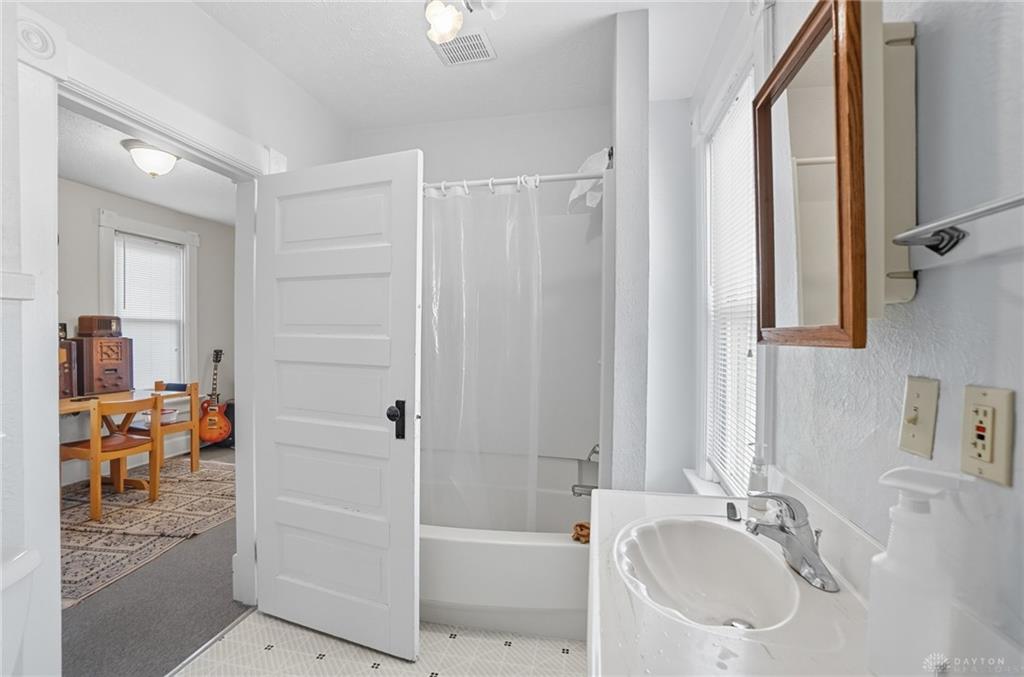 3303 N Main Property Photo 39