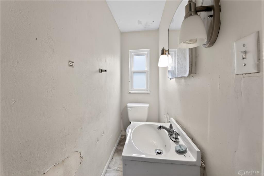 1933 Burroughs Property Photo 13