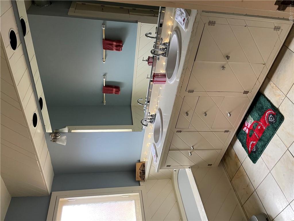 23 Van Buren Property Photo 5