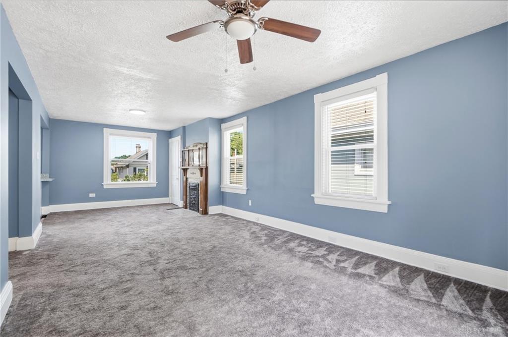 2721 Hyde Park Property Photo 5