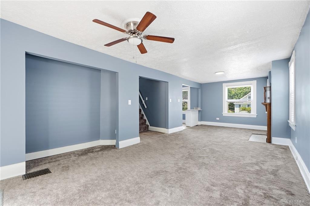 2721 Hyde Park Property Photo 6