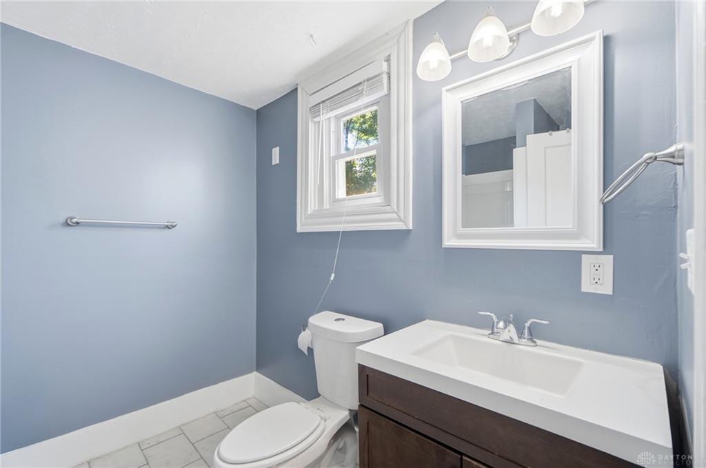 2721 Hyde Park Property Photo 12