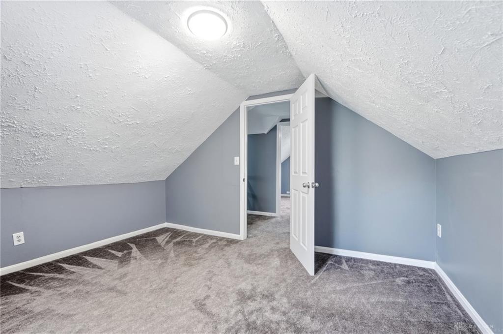 2721 Hyde Park Property Photo 16