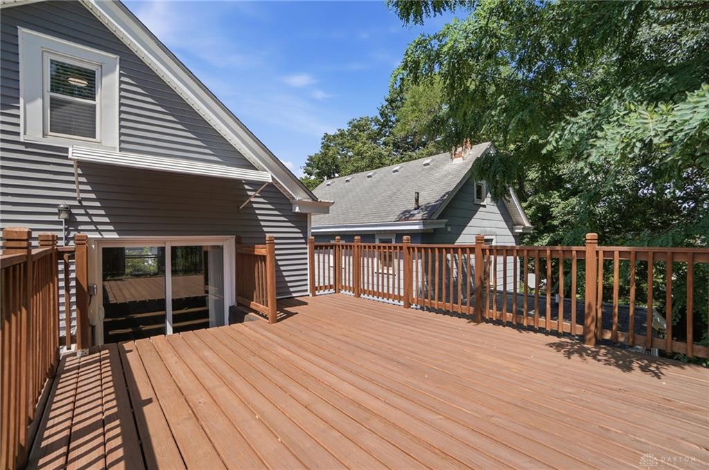 2721 Hyde Park Property Photo 19