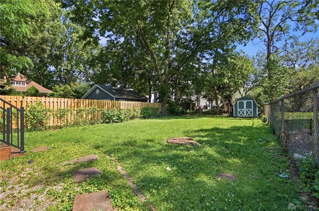 2721 Hyde Park Property Photo 38