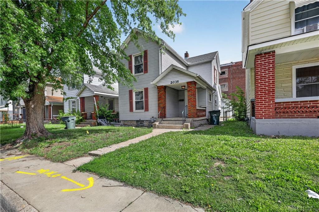 2035 Stapleton Property Photo 2