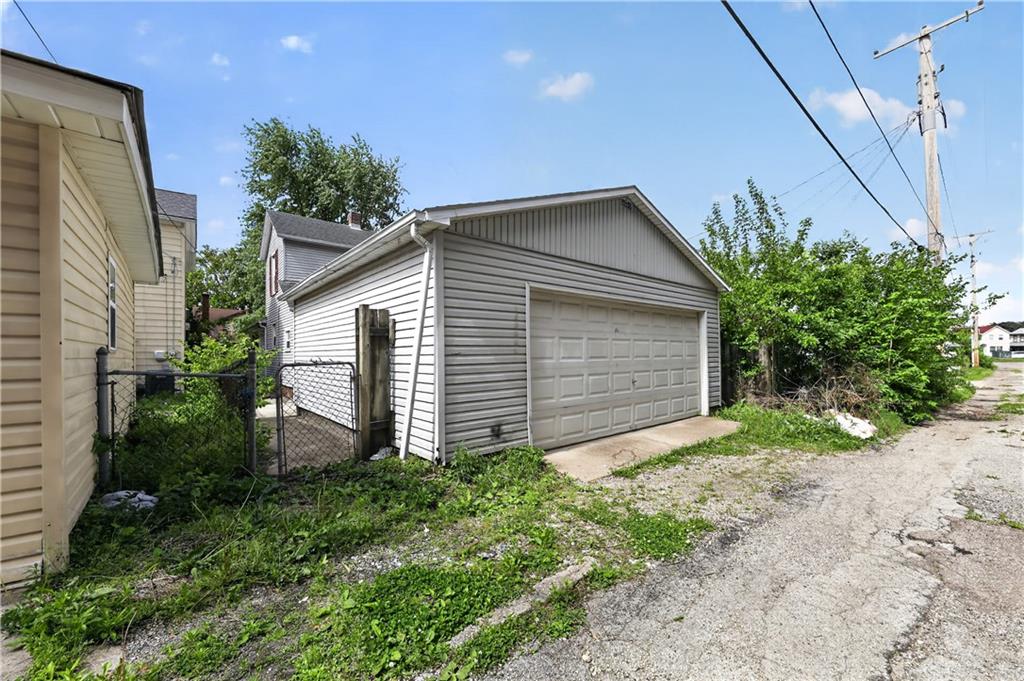2035 Stapleton Property Photo 32
