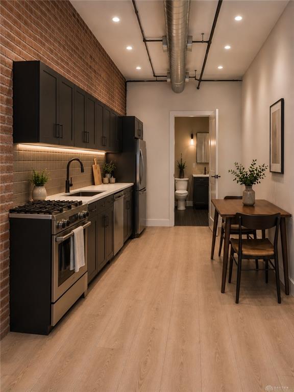 12 S Market 200 Property Photo 7