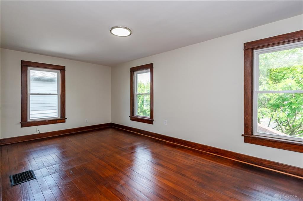 1517 Emmons Property Photo 19