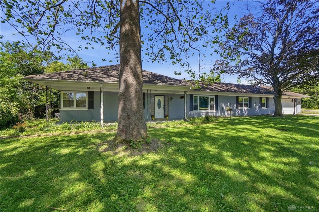 2553 Derr Property Photo 4