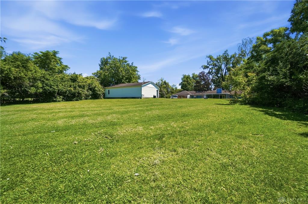 2553 Derr Property Photo 38