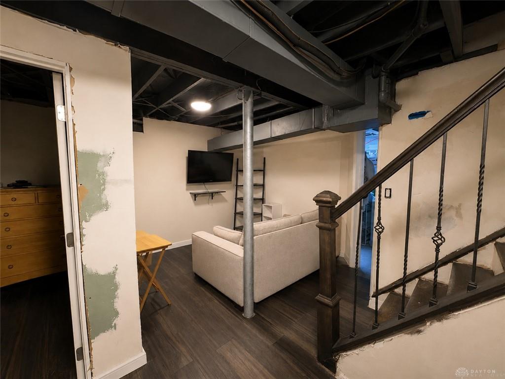 809 Richard Property Photo 8