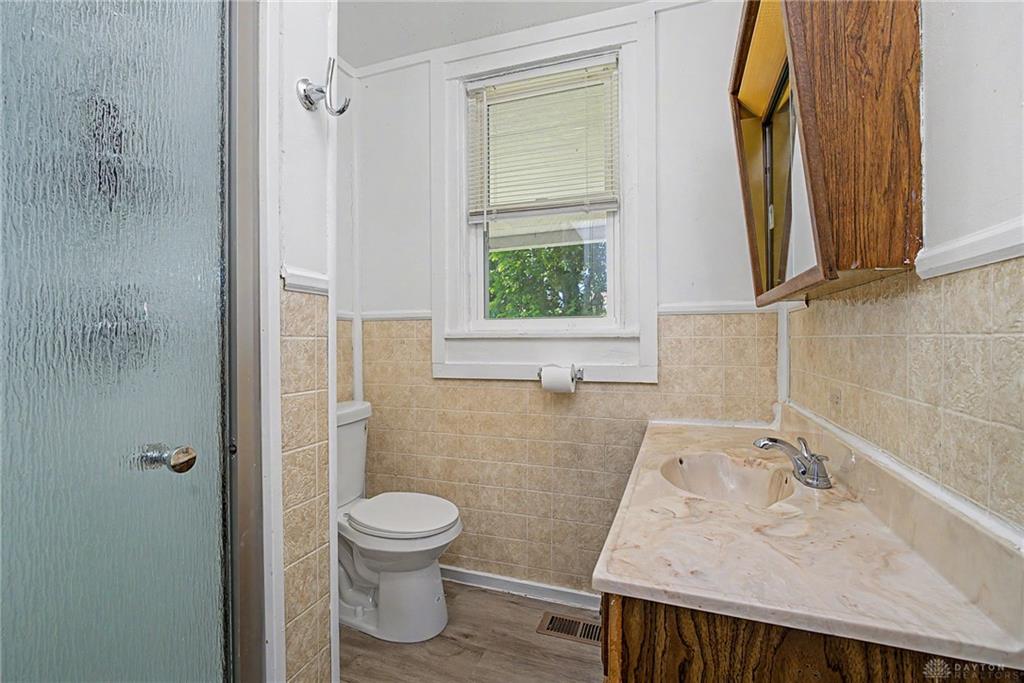 2022 Leo Property Photo 15