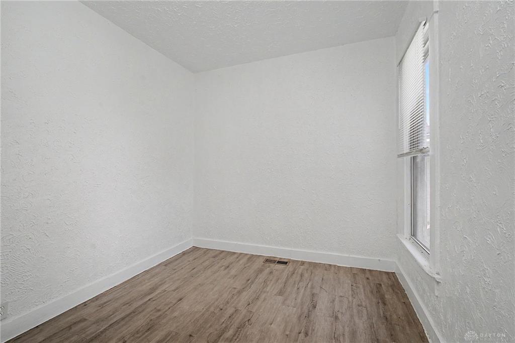 2022 Leo Property Photo 17