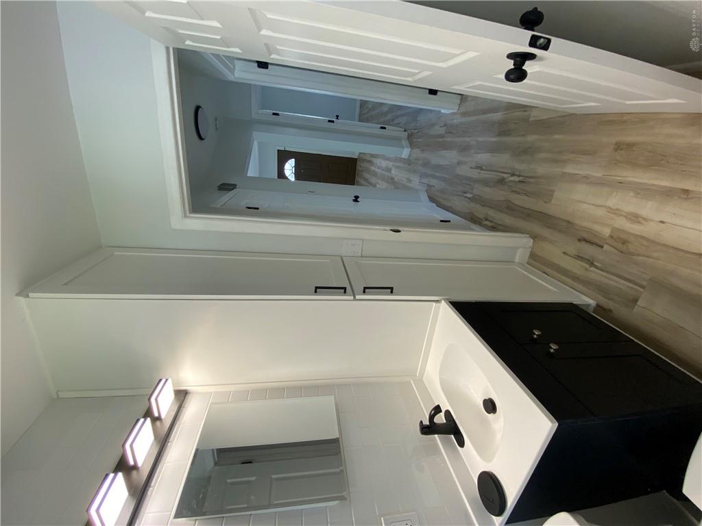 4037 Reading Property Photo 11