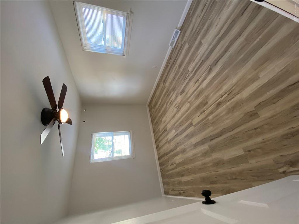 4037 Reading Property Photo 19