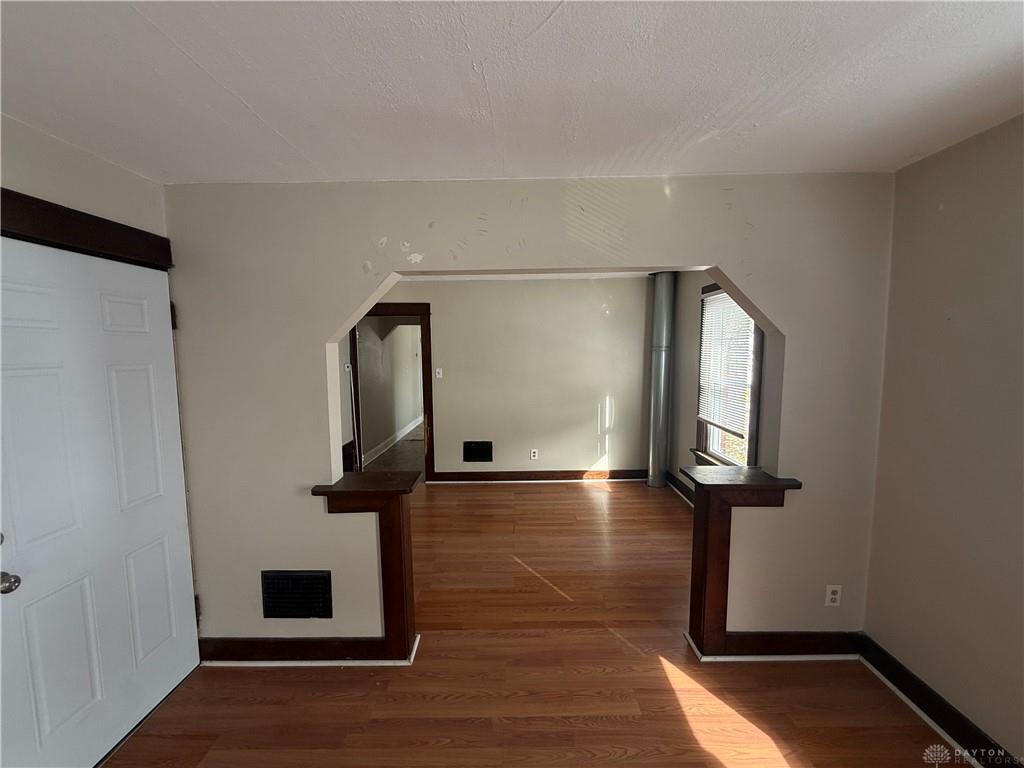 1613 Gummer Property Photo 10