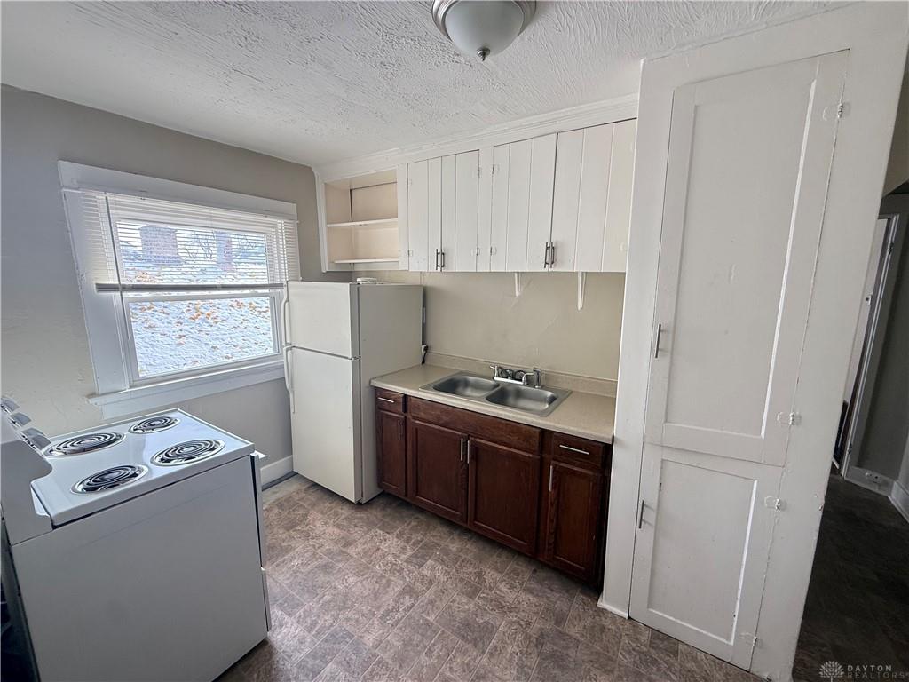 1613 Gummer Property Photo 11