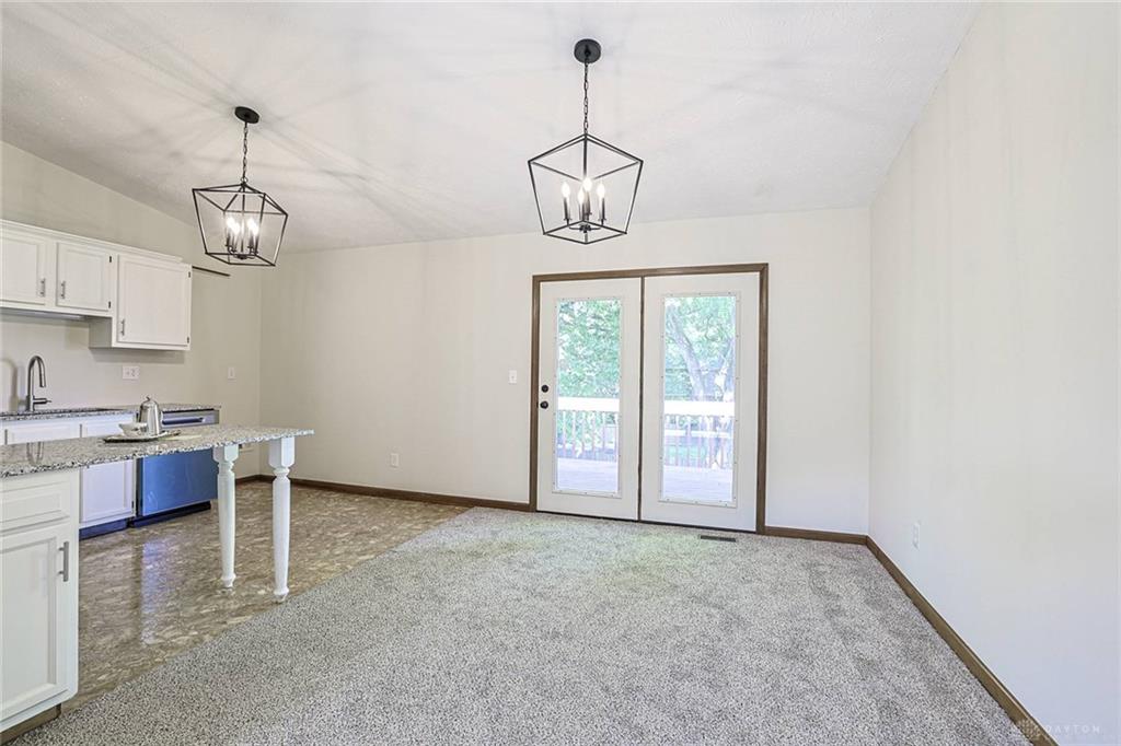 2708 Bradford Property Photo 11