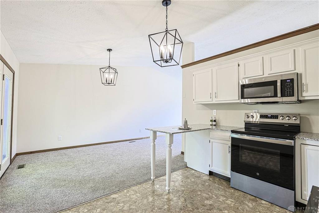 2708 Bradford Property Photo 17