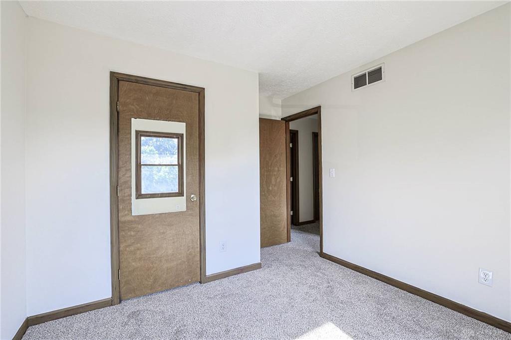 2708 Bradford Property Photo 23