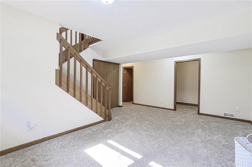 2708 Bradford Property Photo 28