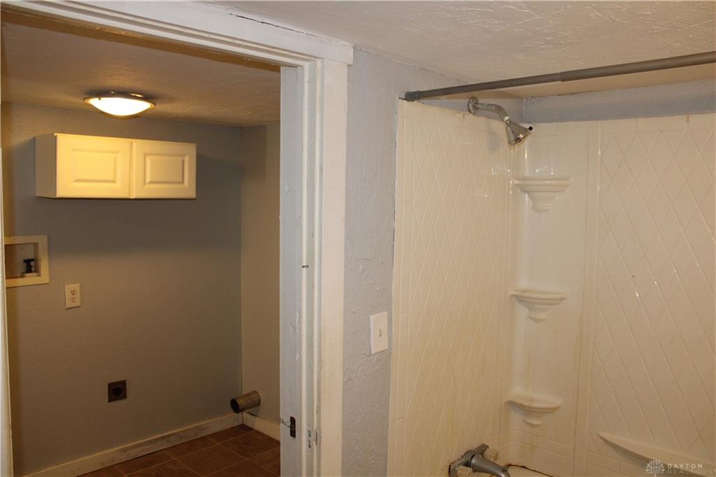 312 E Washington Property Photo 19