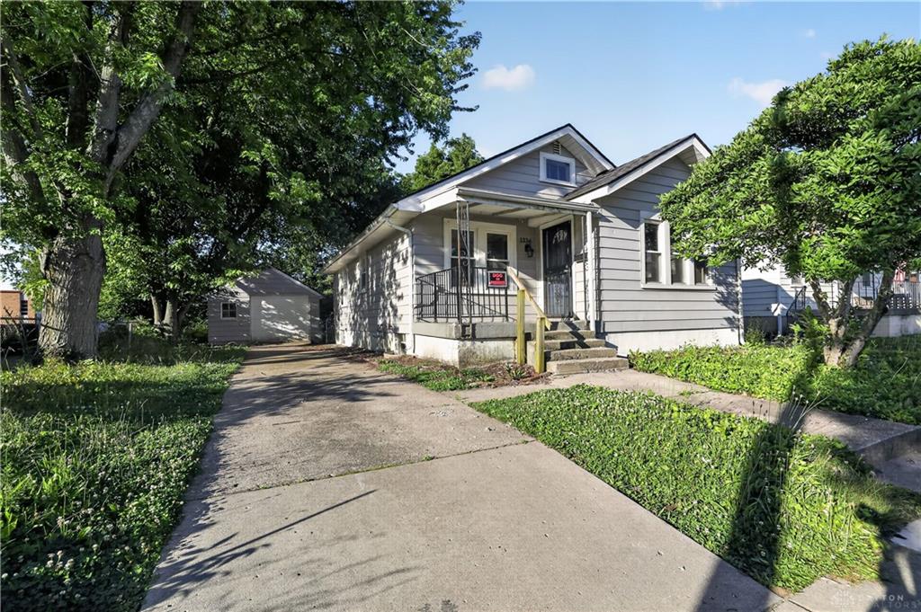 1336 Kemper Property Photo 1