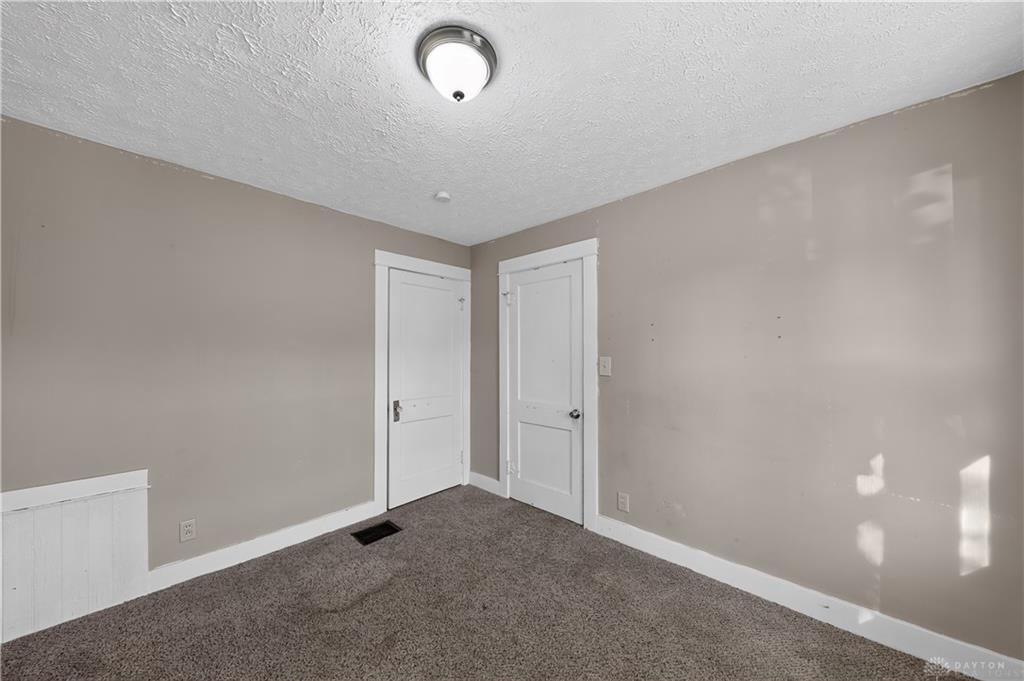 1336 Kemper Property Photo 13