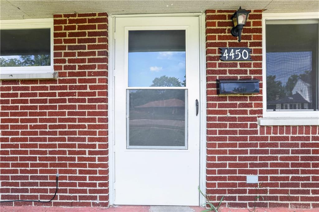4450 Lambeth Property Photo 4