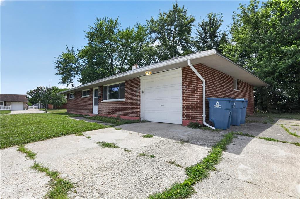 4450 Lambeth Property Photo 6