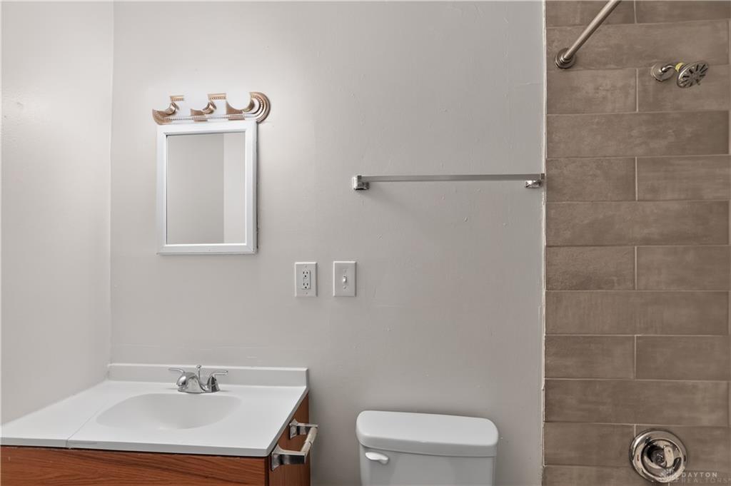 4450 Lambeth Property Photo 23