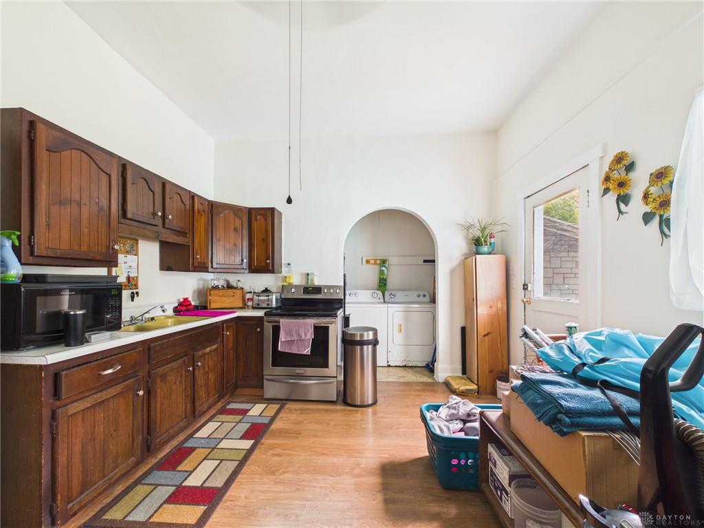 209 N Main Property Photo 5