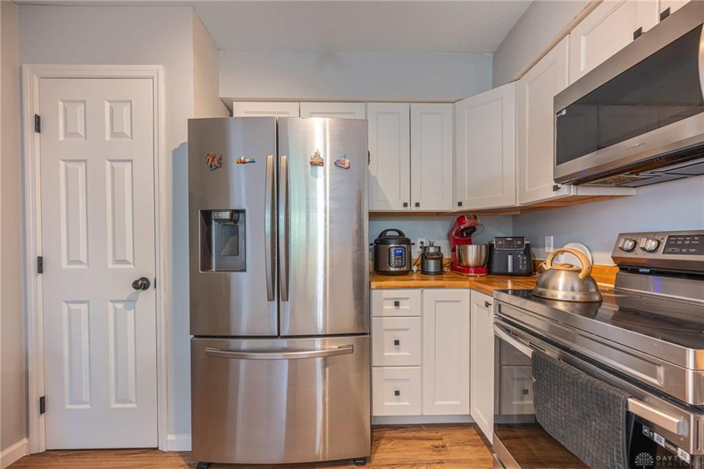 3975 Turnberry Property Photo 14