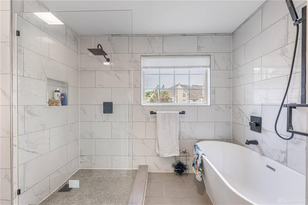 3975 Turnberry Property Photo 22