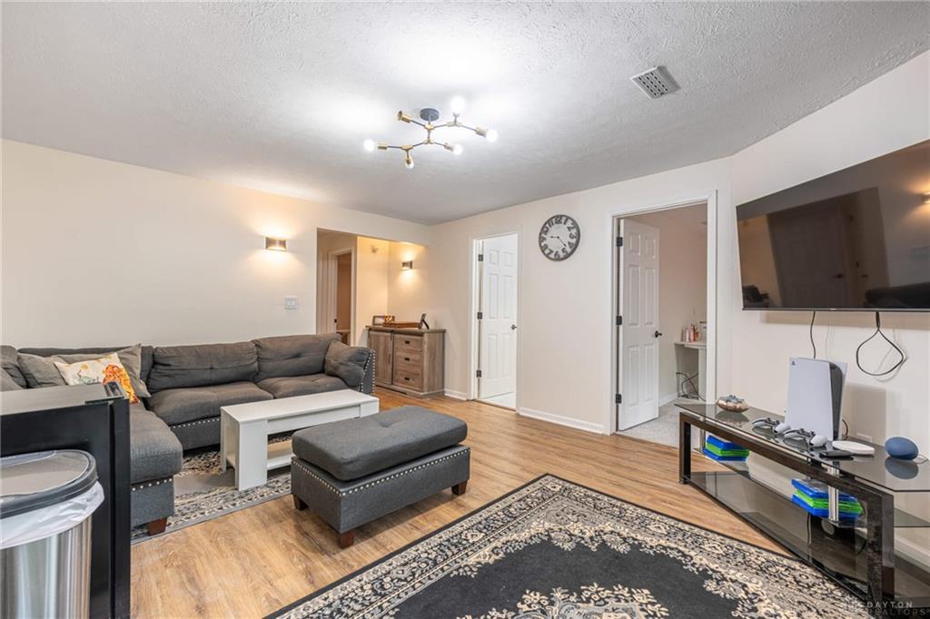 3975 Turnberry Property Photo 27