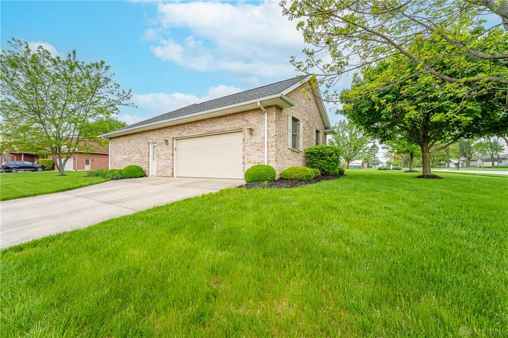 521 E Hoewisher Property Photo 6