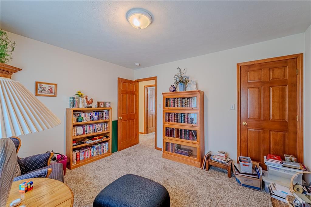 521 E Hoewisher Property Photo 41