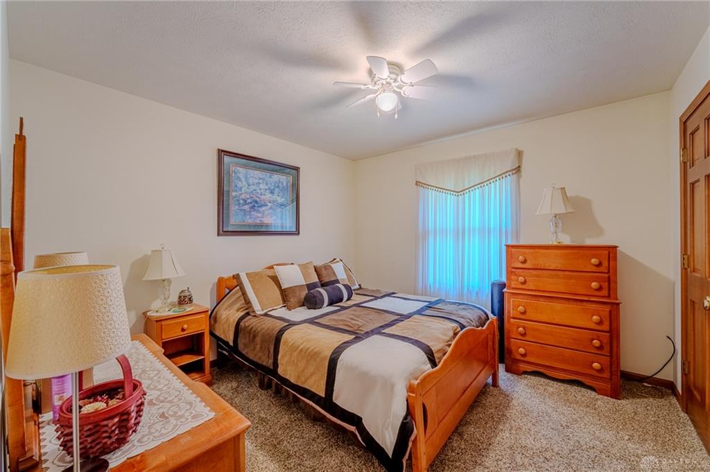 521 E Hoewisher Property Photo 44