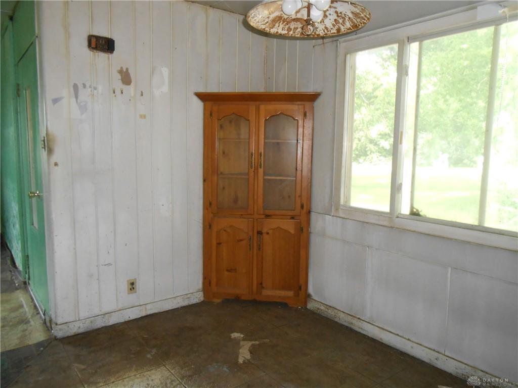 5625 Springfield Urbana Property Photo 8